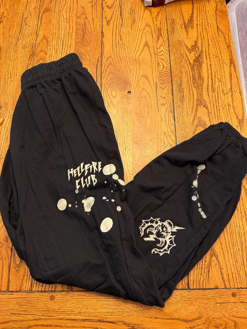 Pacsun Stranger Things sweatpants sz M